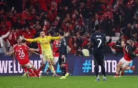 普荷斯回归圣路易斯红雀，并在职业生涯最后一个赛季达成 700 轰史诗壮举