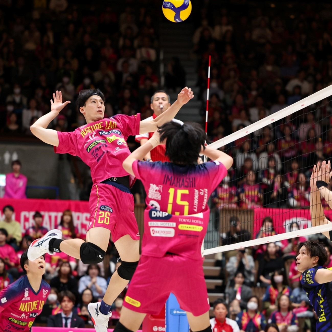 西甲：皇家社会3-2击败巴列卡诺